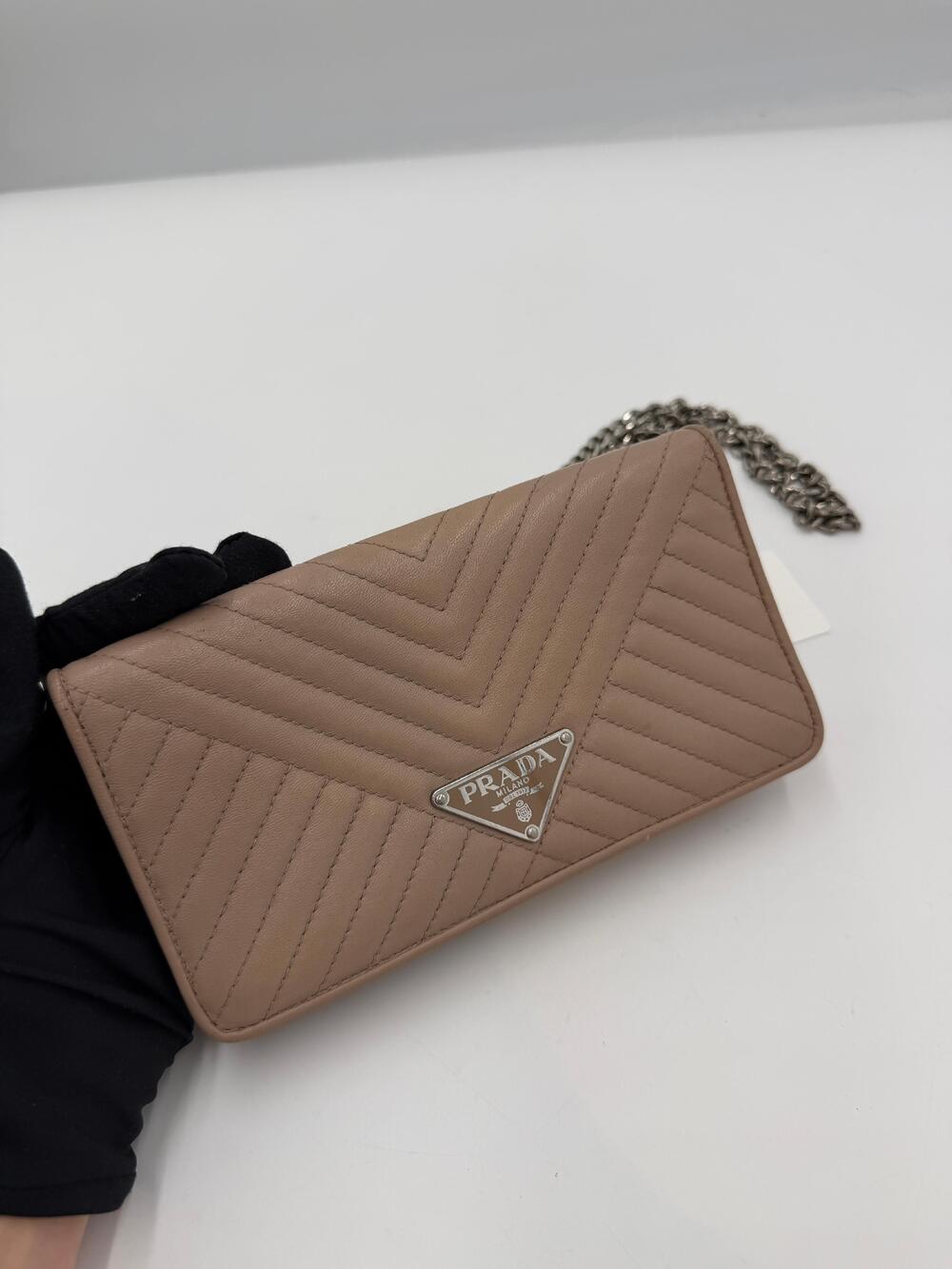 Prada Vitello Move Chain Wallet - Picture 4 of 11
